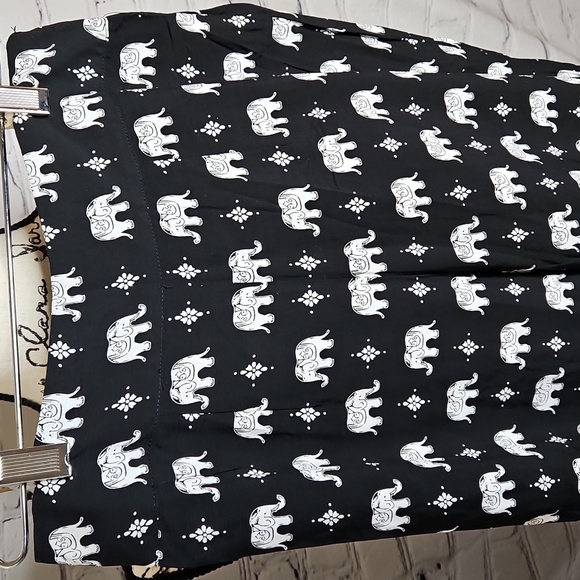 Forever 21 Elephant Print Palazzo Pants Size Small - Picture 3 of 7